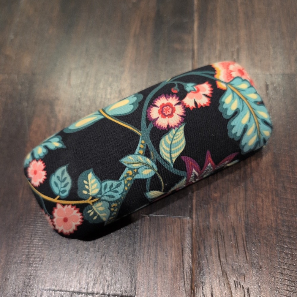 Vera Bradley Vines Floral Clamshell Eyeglasses Case 6.5x2 Women's Green Pink